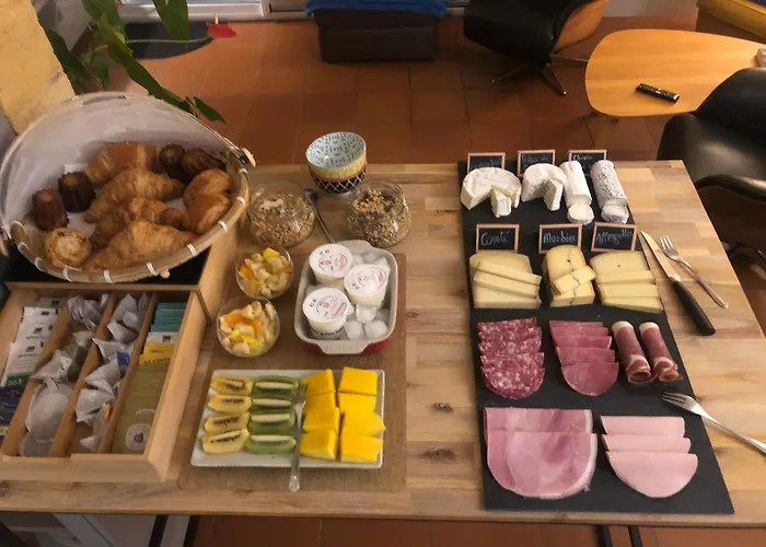 Le Numero 15 3* Saint-Seurin-sur-l'Isle